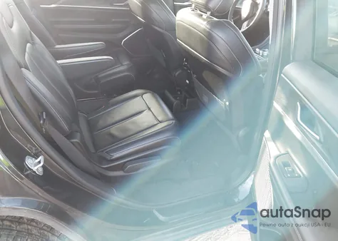 2021 Jeep Grand Cherokee L Limited 4X4 z USA, uszkodzony, nr VIN 1C4RJKBG0M8201138